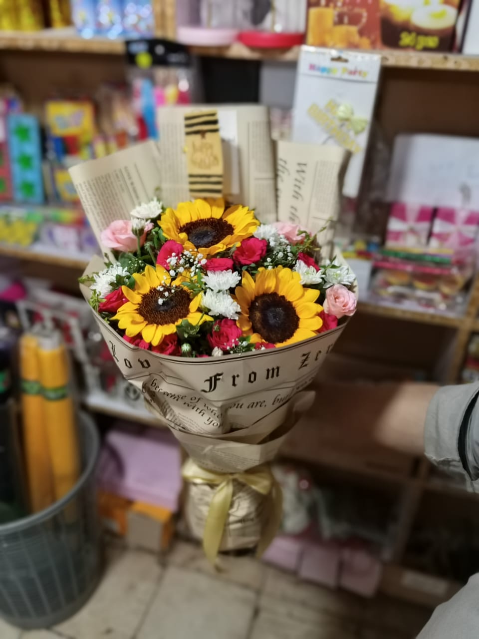 Sunflower red rose combo