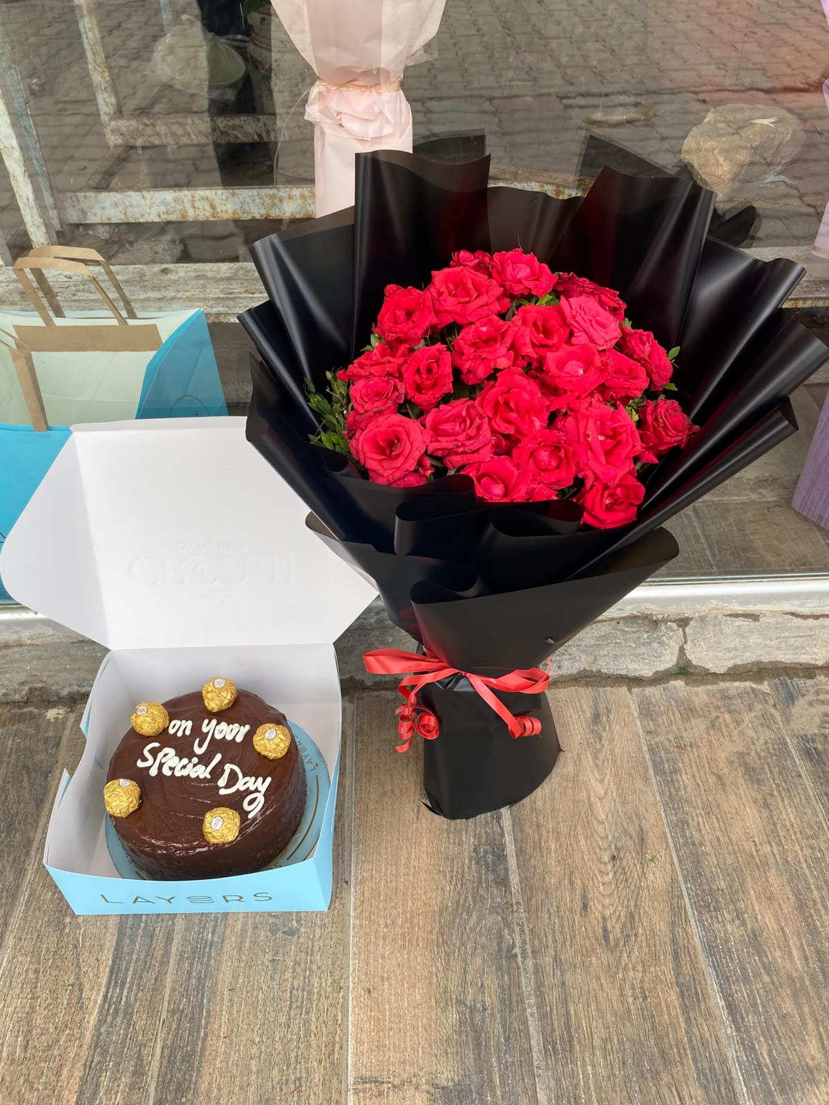 Ferrero Rocher Cake & Red Rose Bouquet